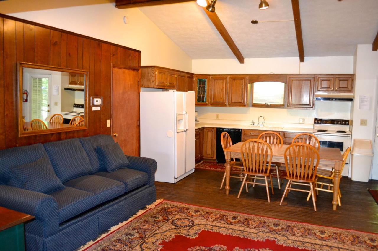 Boundary Waters Resort & Marina 히와세이 외부 사진
