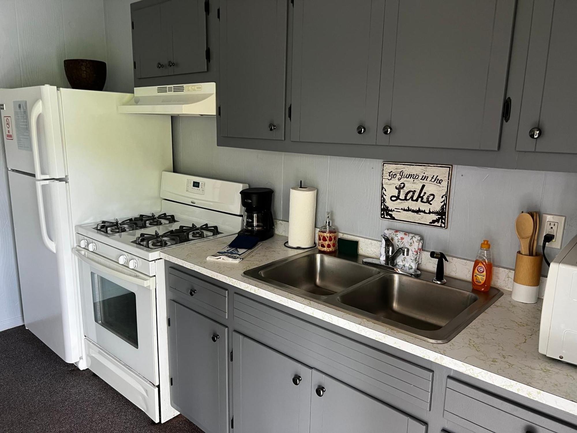 Boundary Waters Resort & Marina 히와세이 외부 사진