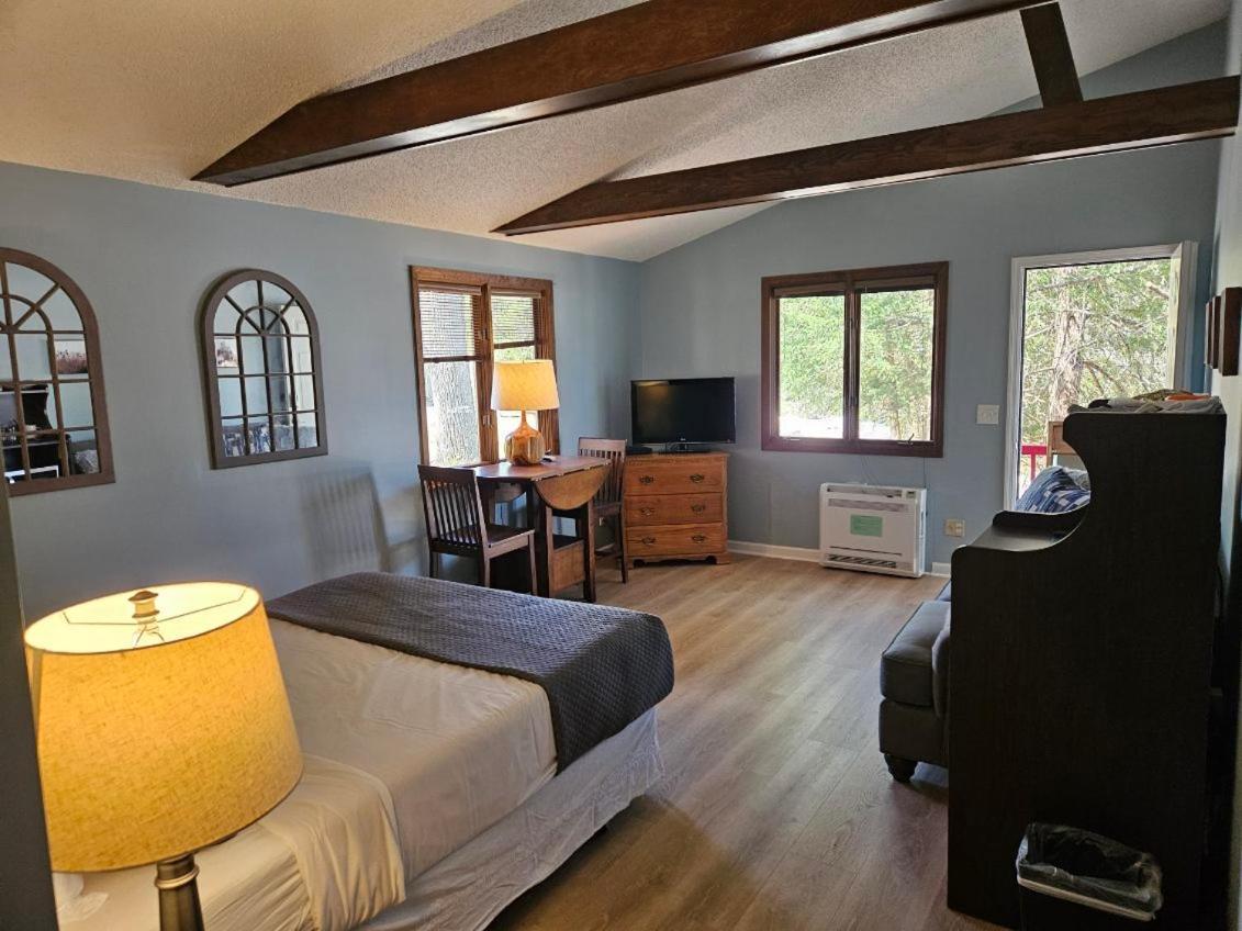 Boundary Waters Resort & Marina 히와세이 외부 사진