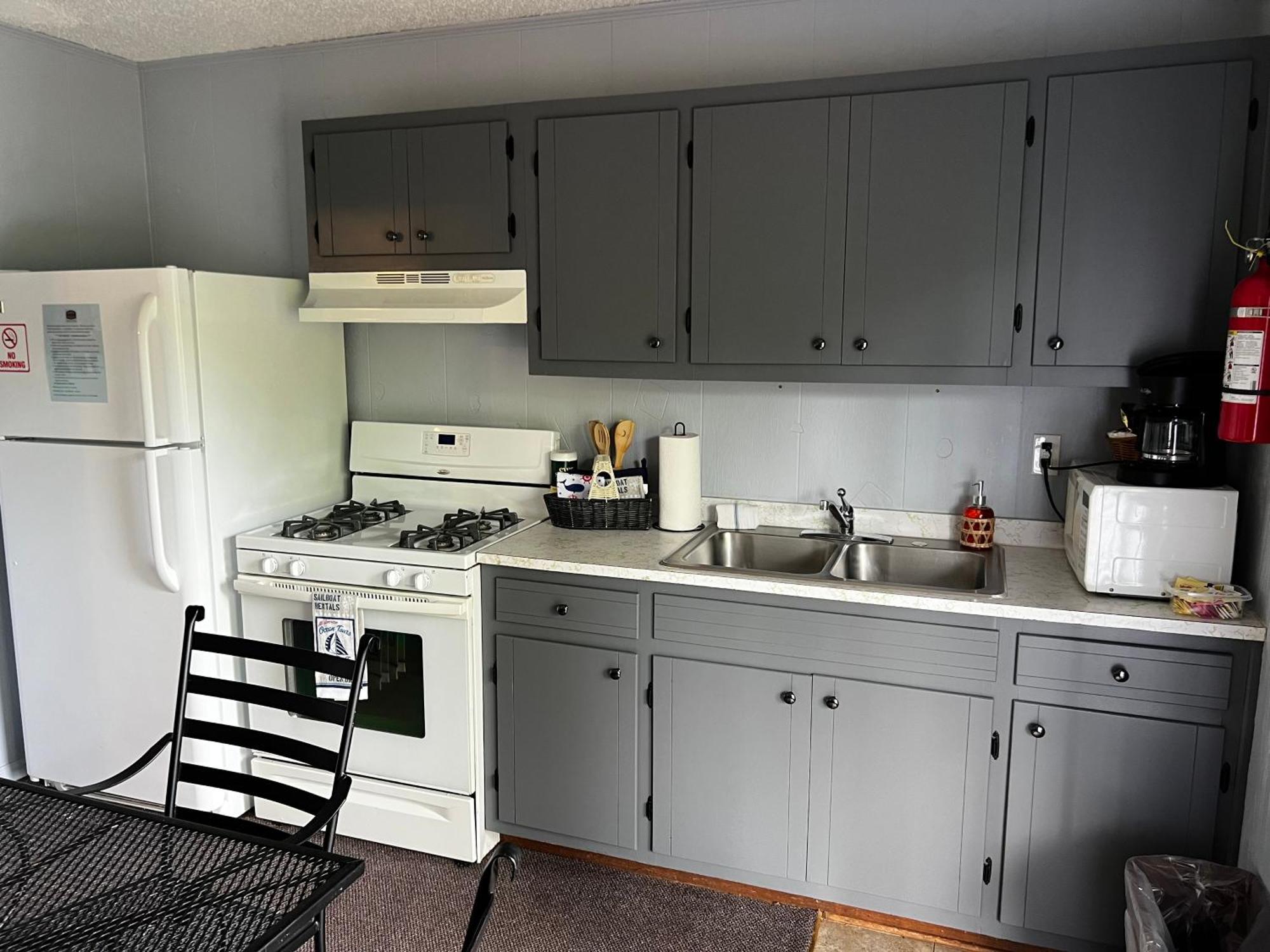 Boundary Waters Resort & Marina 히와세이 외부 사진